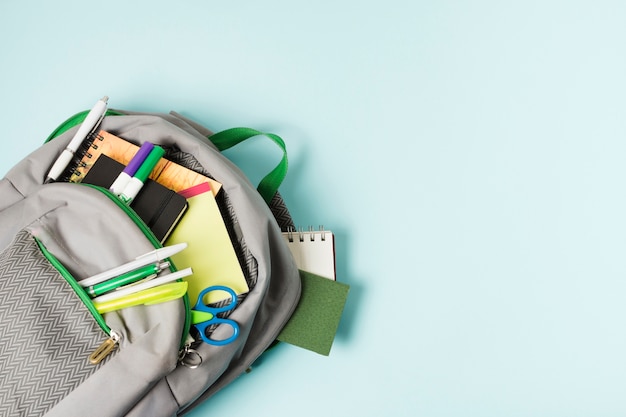 凌渡方向盘语音控制怎么用